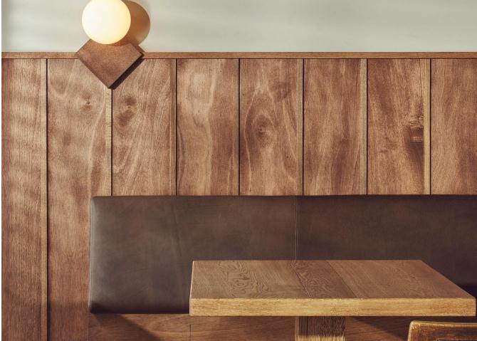 木饰面打造的装修风格比乳胶漆墙面招人喜欢.jpg 木饰面打造的装修风格比乳胶漆墙面招人喜欢.jpg