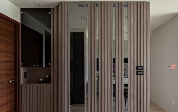 实木格栅装修效果.jpg 实木格栅装修效果.jpg