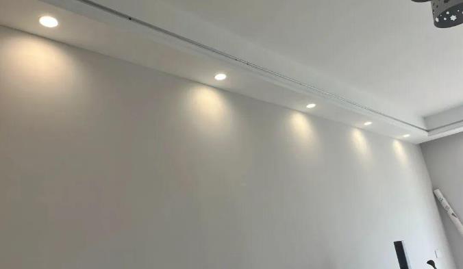 装修筒灯选择.jpg 装修筒灯选择.jpg